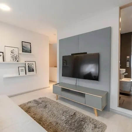 Luxus 5-sterne Fuer 4 Apartamento
